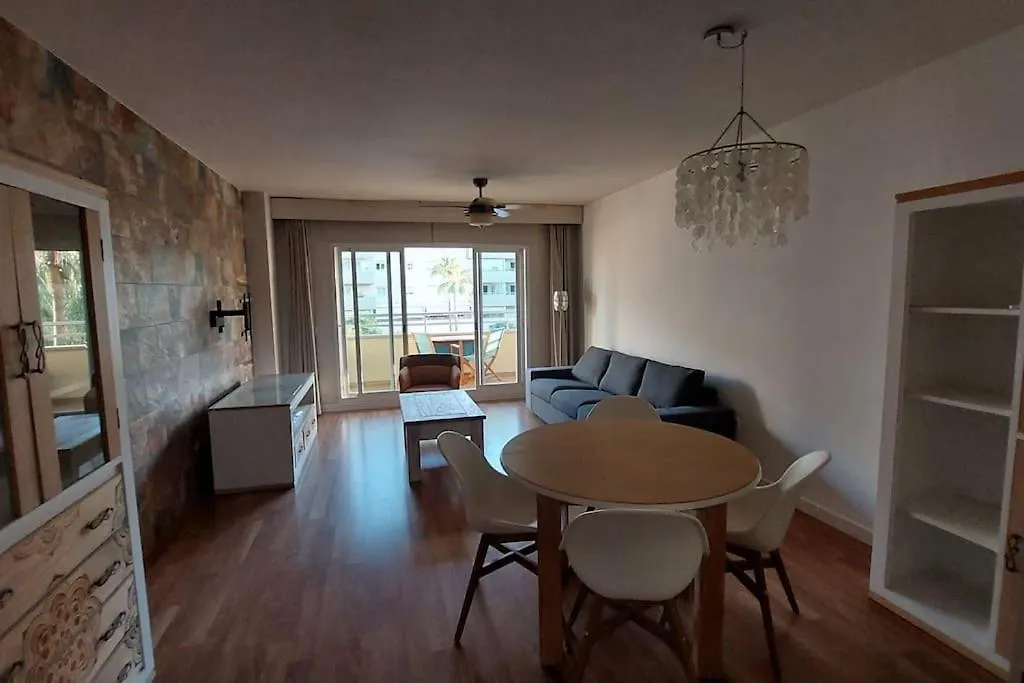 Beach Front Apartment Málaga 0*,  İspanya